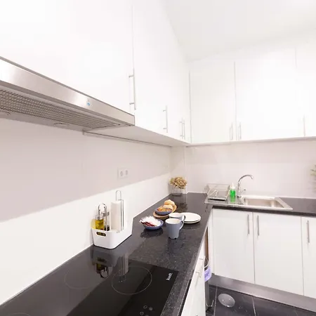 Kopke 113, Local & Spacious 2bed 公寓 *