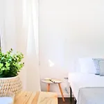 Kopke 113, Local & Spacious 2bed *
