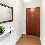 Kopke 113, Local & Spacious 2bed