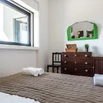 Kopke 113, Local & Spacious 2bed