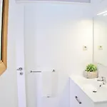 Kopke 113, Local & Spacious 2bed 아파트 포르투