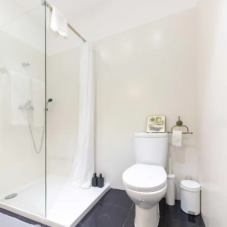 Apartment Kopke 113, Local & Spacious 2bed Porto