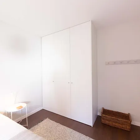 Kopke 113, Local & Spacious 2bed Oporto