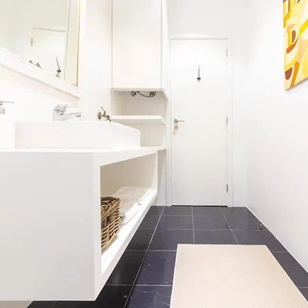 Kopke 113, Local & Spacious 2bed Apartmán Porto