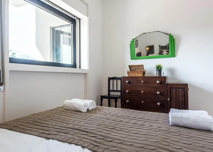 Kopke 113, Local & Spacious 2bed