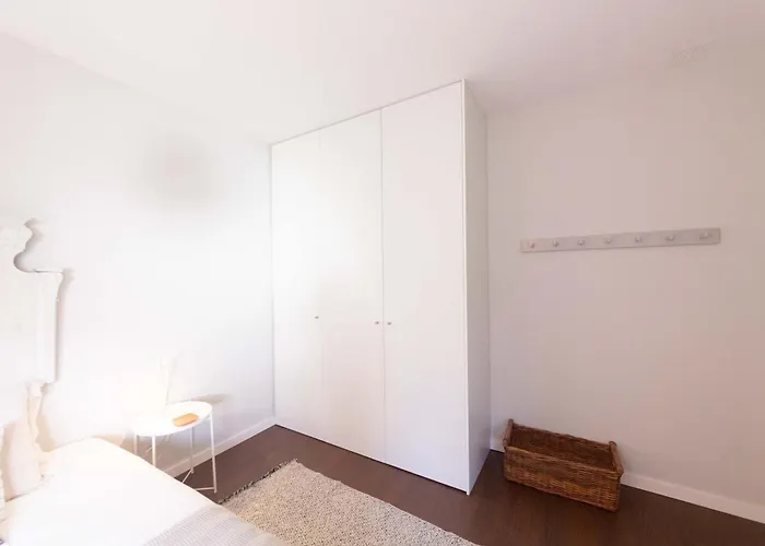 Kopke 113, Local & Spacious 2bed بورتو