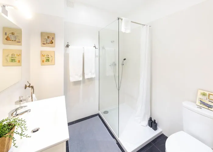 Kopke 113, Local & Spacious 2bed Appartement Porto