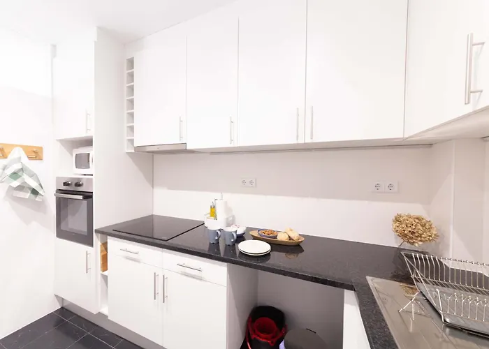 Kopke 113, Local & Spacious 2bed Appartement Porto