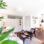 Kopke 113, Local & Spacious 2bed アパート *