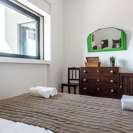 Kopke 113, Local & Spacious 2bed