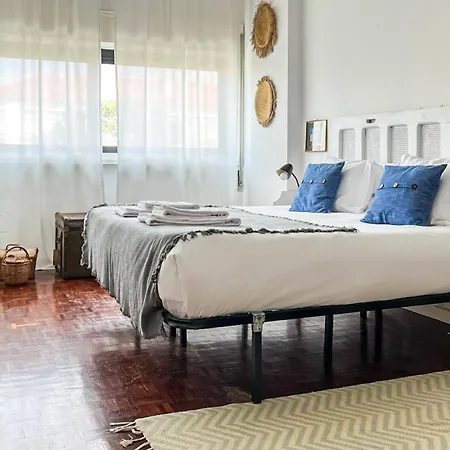 Kopke 113, Local & Spacious 2bed 포르투