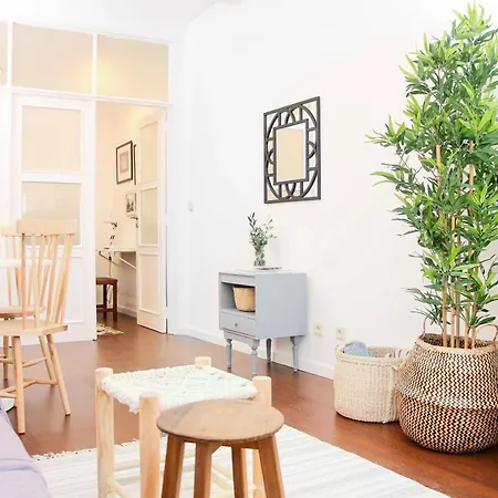 Kopke 113, Local & Spacious 2bed * 포르투