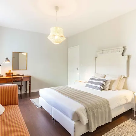 Kopke 113, Local & Spacious 2bed 포르투