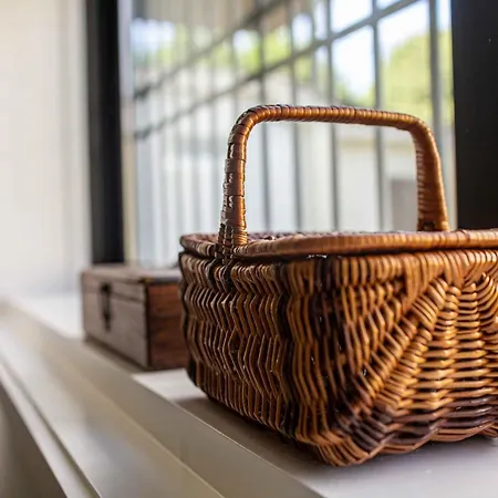 Kopke 113, Local & Spacious 2bed 아파트